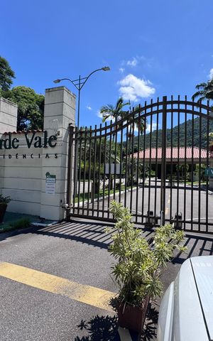 Casa de condomínio para alugar com 1500m², 6 quartos e 5 vagas Casa de condomínio para alugar com 1500m², 6 quartos e 5 vagasFachada Condomínio