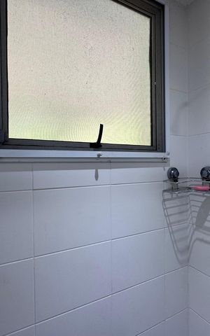 Casa de condomínio para alugar com 1500m², 6 quartos e 5 vagas