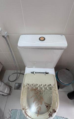 Casa de condomínio para alugar com 1500m², 6 quartos e 5 vagas Casa de condomínio para alugar com 1500m², 6 quartos e 5 vagasLavabo