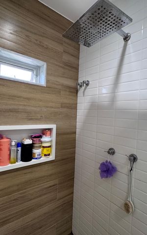 Casa de condomínio para alugar com 1500m², 6 quartos e 5 vagas Casa de condomínio para alugar com 1500m², 6 quartos e 5 vagasSuíte 5 - Banheiro (Canadense)