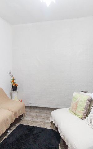Casa à venda com 120m², 3 quartos e 4 vagas Casa à venda com 120m², 3 quartos e 4 vagasSala