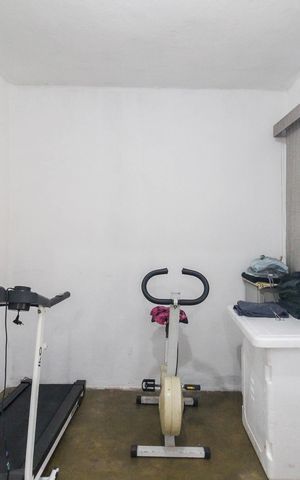 Casa à venda com 120m², 3 quartos e 4 vagas Casa à venda com 120m², 3 quartos e 4 vagasQuarto de Serviço