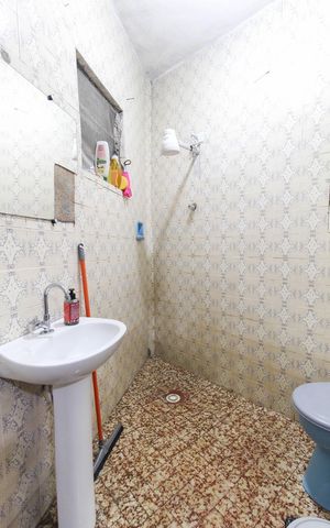 Casa à venda com 120m², 3 quartos e 4 vagas Casa à venda com 120m², 3 quartos e 4 vagasBanheiro
