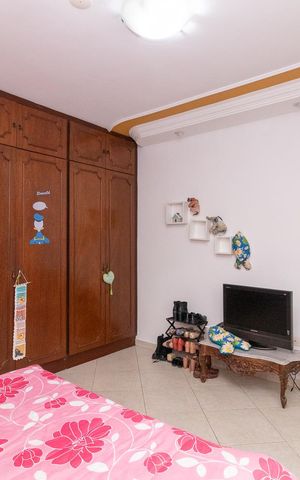Casa à venda com 430m², 5 quartos e 4 vagasSuíte