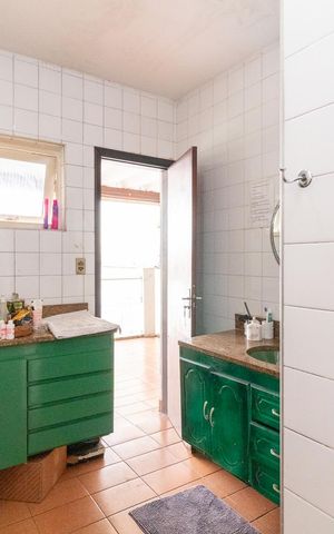 Casa à venda com 430m², 5 quartos e 4 vagasBanheiro 5