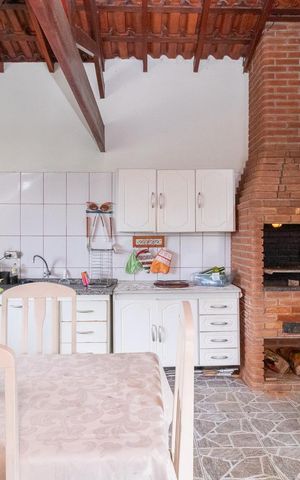 Casa à venda com 430m², 5 quartos e 4 vagasSalão de festas