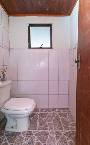 Casa à venda com 430m², 5 quartos e 4 vagasBanheiro 4