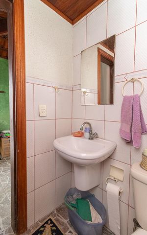 Casa à venda com 430m², 5 quartos e 4 vagasBanheiro 4