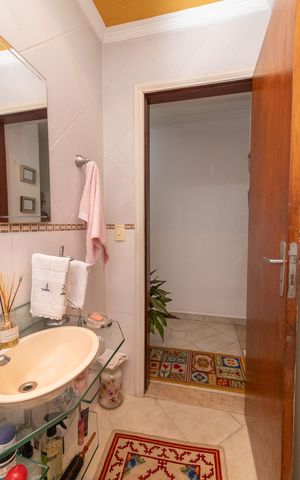 Casa à venda com 430m², 5 quartos e 4 vagasLavabo