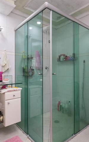 Casa à venda com 430m², 5 quartos e 4 vagasBanheiro 2