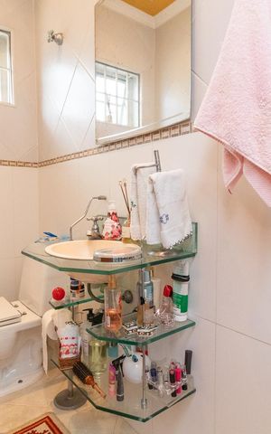 Casa à venda com 430m², 5 quartos e 4 vagasLavabo