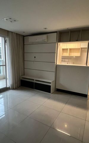Apartamento à venda com 72m², 3 quartos e 2 vagas Apartamento à venda com 72m², 3 quartos e 2 vagasSala