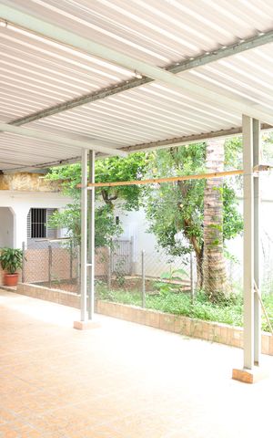 Casa para alugar com 300m², 4 quartos e 4 vagasQuintal e garagem