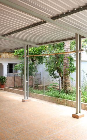 Casa para alugar com 300m², 4 quartos e 4 vagasQuintal e garagem