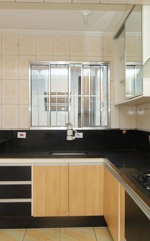 Casa para alugar com 300m², 4 quartos e 4 vagasCozinha