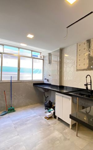 Apartamento à venda com 180m², 2 quartos e 1 vaga