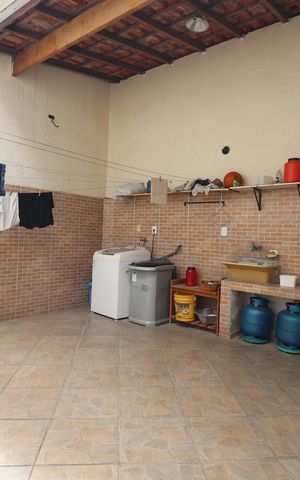 Casa à venda com 148m², 3 quartos e 2 vagasÁrea de Serviço