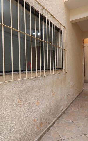 Casa à venda com 148m², 3 quartos e 2 vagasCorredor Lateral