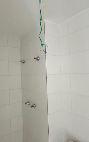 Apartamento à venda com 54m², 2 quartos e 1 vaga Apartamento à venda com 54m², 2 quartos e 1 vagaBanheiro
