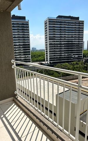 Apartamento à venda com 54m², 2 quartos e 1 vaga Apartamento à venda com 54m², 2 quartos e 1 vagaVaranda
