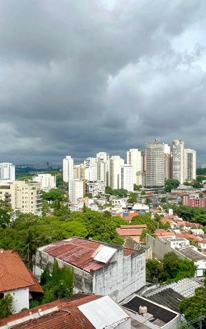 Apartamento à venda com 60m², 1 quarto e 1 vaga Apartamento à venda com 60m², 1 quarto e 1 vagaVaranda