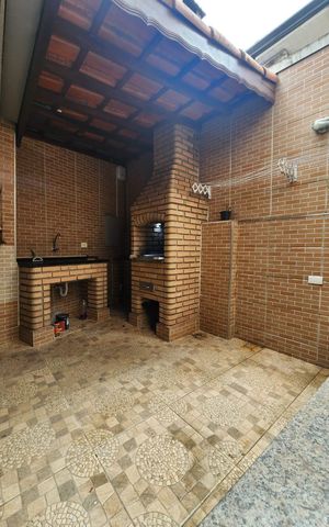Casa para alugar com 81m², 2 quartos e 1 vaga Casa para alugar com 81m², 2 quartos e 1 vagaÁrea externa