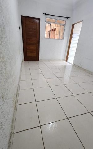 Casa para alugar com 81m², 2 quartos e 1 vaga