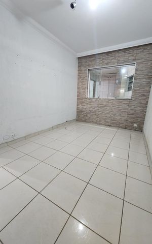 Casa para alugar com 81m², 2 quartos e 1 vaga Casa para alugar com 81m², 2 quartos e 1 vagaSala