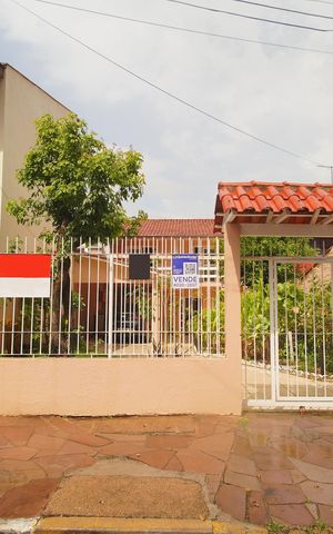 Casa à venda com 140m², 2 quartos e 2 vagasFachada