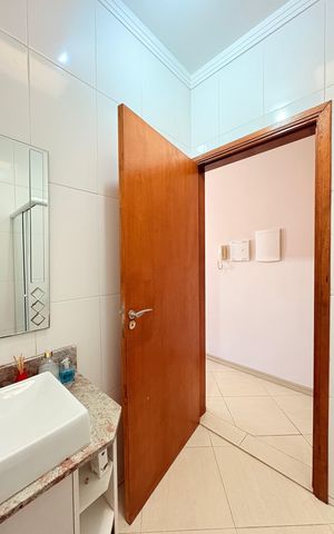Casa de condomínio à venda com 84m², 3 quartos e 2 vagasBanheiro Social