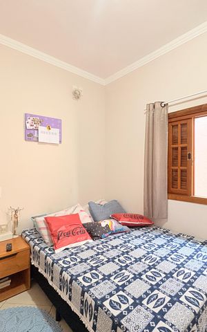 Casa de condomínio à venda com 84m², 3 quartos e 2 vagasQuarto 1