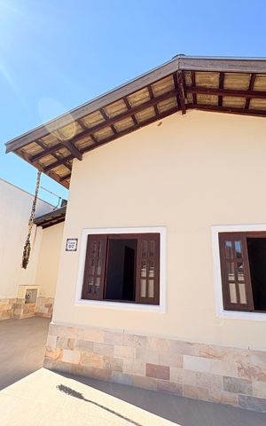 Casa de condomínio à venda com 84m², 3 quartos e 2 vagasFachada