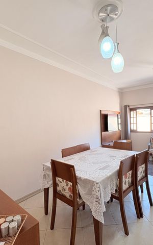 Casa de condomínio à venda com 84m², 3 quartos e 2 vagasSala