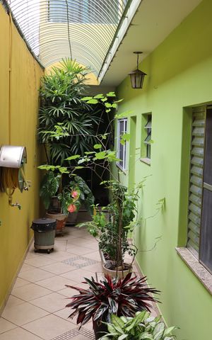 Casa à venda com 400m², 3 quartos e 4 vagasCorredor 