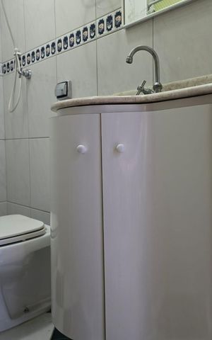 Casa à venda com 400m², 3 quartos e 4 vagas Casa à venda com 400m², 3 quartos e 4 vagas Banheiro Social 01