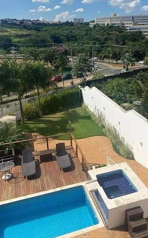 Casa de condomínio para alugar com 247m², 3 quartos e 4 vagas