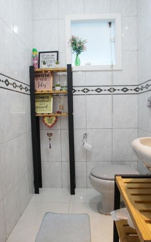 Casa de condomínio à venda com 600m², 4 quartos e 5 vagasLavabo