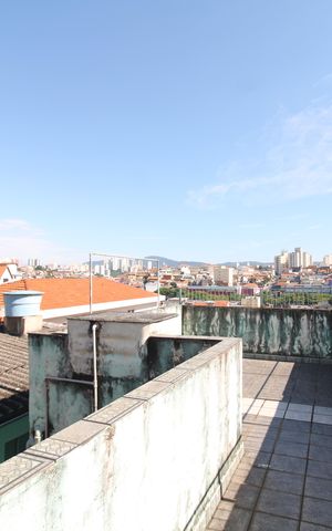 Casa à venda com 200m², 4 quartos e 2 vagasQuintal