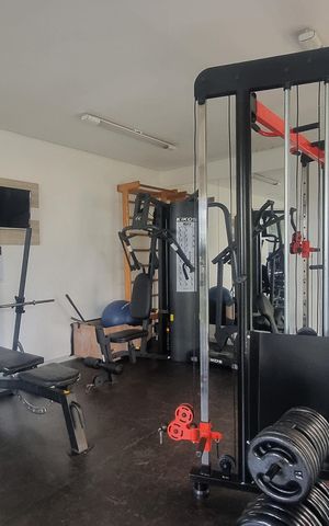 Apartamento à venda com 42m², 2 quartos e 1 vaga Apartamento à venda com 42m², 2 quartos e 1 vagaÁrea comum - Academia