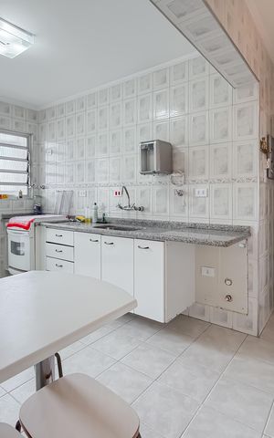Apartamento à venda com 96m², 2 quartos e 1 vaga Apartamento à venda com 96m², 2 quartos e 1 vagaCozinha