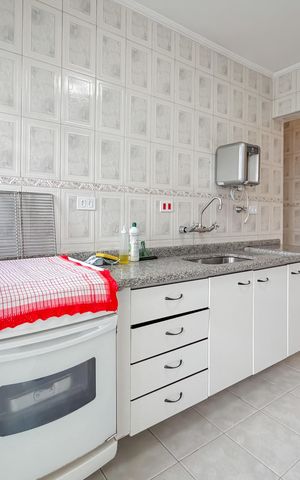 Apartamento à venda com 96m², 2 quartos e 1 vaga Apartamento à venda com 96m², 2 quartos e 1 vagaCozinha