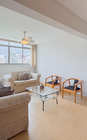 Apartamento à venda com 96m², 2 quartos e 1 vaga Apartamento à venda com 96m², 2 quartos e 1 vagaSala