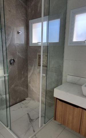 Casa de condomínio para alugar com 380m², 4 quartos e 1 vaga