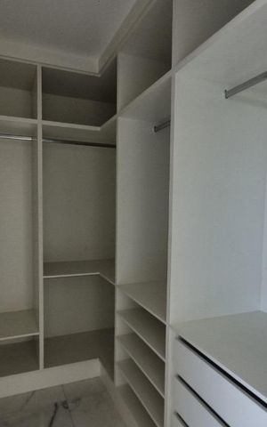 Casa de condomínio para alugar com 380m², 4 quartos e 1 vaga