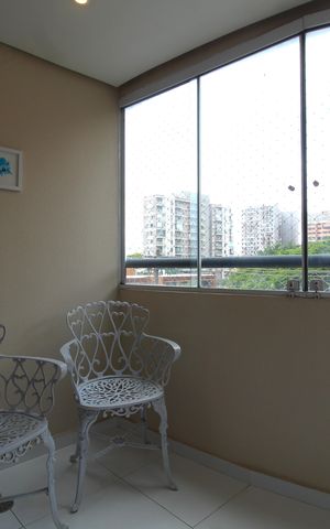 Apartamento à venda com 55m², 2 quartos e 2 vagasVaranda