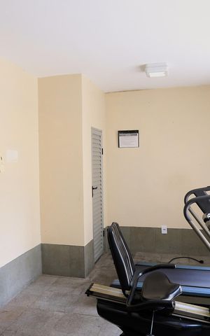 Apartamento à venda com 125m², 4 quartos e 2 vagas Apartamento à venda com 125m², 4 quartos e 2 vagasÁrea comum - Academia