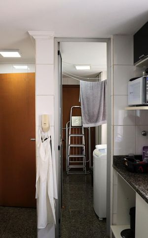 Apartamento à venda com 125m², 4 quartos e 2 vagas Apartamento à venda com 125m², 4 quartos e 2 vagasCozinha