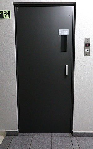 Apartamento à venda com 71m², 2 quartos e sem vagaÁrea comum - Elevador
