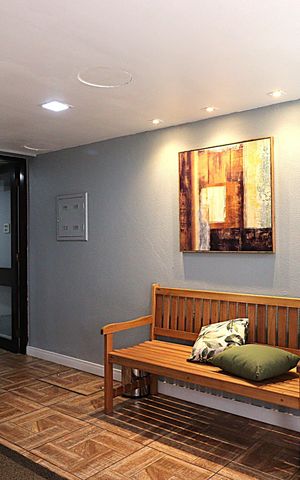 Apartamento à venda com 71m², 2 quartos e sem vagaÁrea comum - Hall de entrada