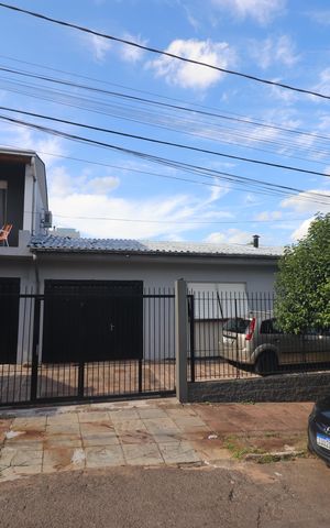 Casa à venda com 182m², 4 quartos e 2 vagasFachada